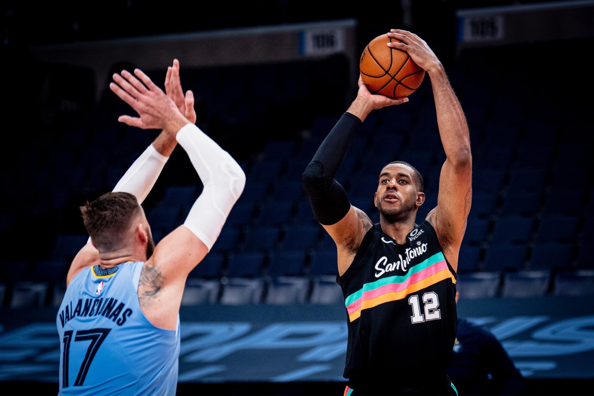 对利物浦的 对利物浦的